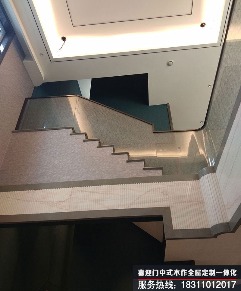 别墅楼梯的安装效果展示