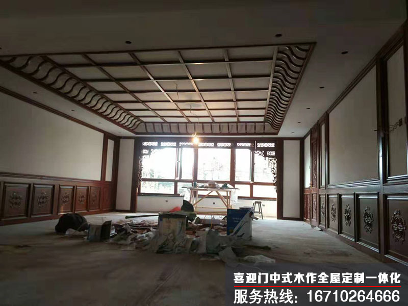中式别墅客厅中式木作的安装情况